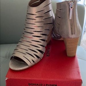 Donald J Pliner shoes
